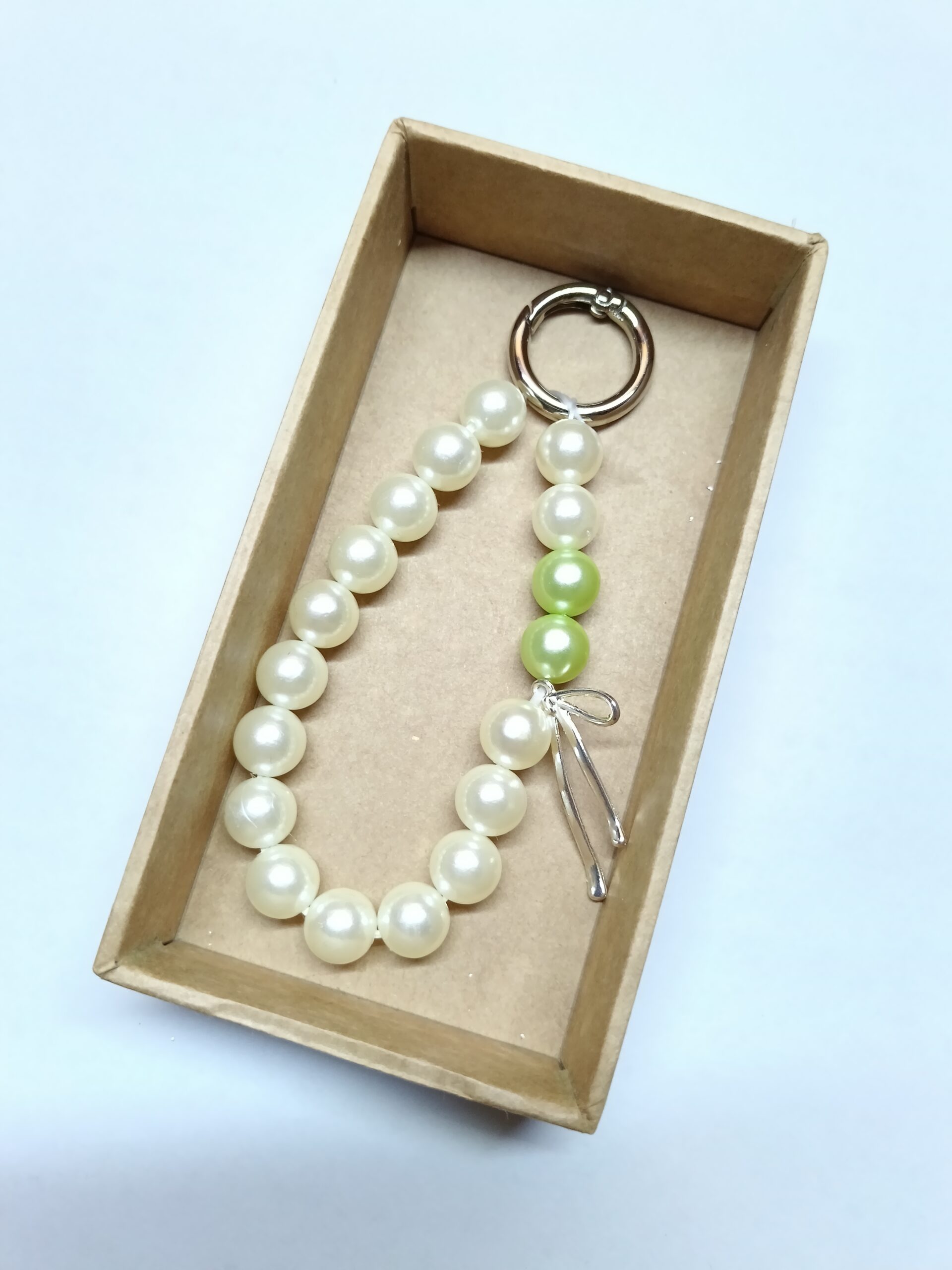 IMG_20251108_235109 柔芽綠|串珠手機吊飾:圖片 2